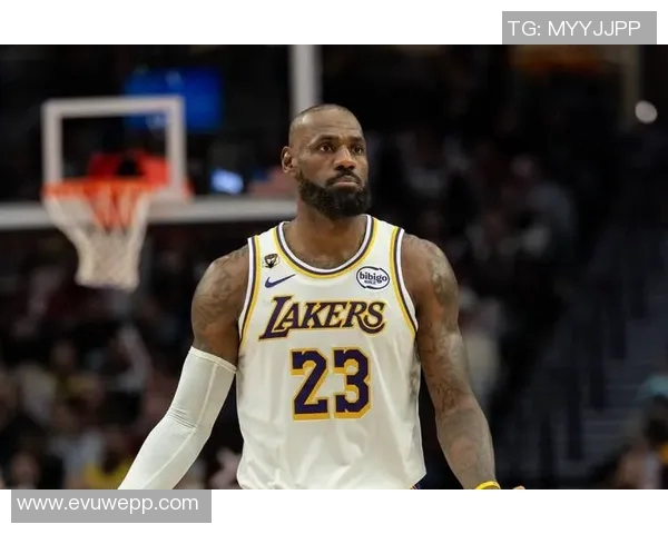 勒布朗·詹姆斯正式签约火箭，巨星阵容再添一员