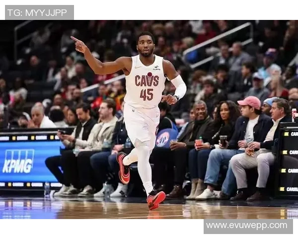 骑士全明星球员回归训练场，球队备战季后赛大有可为